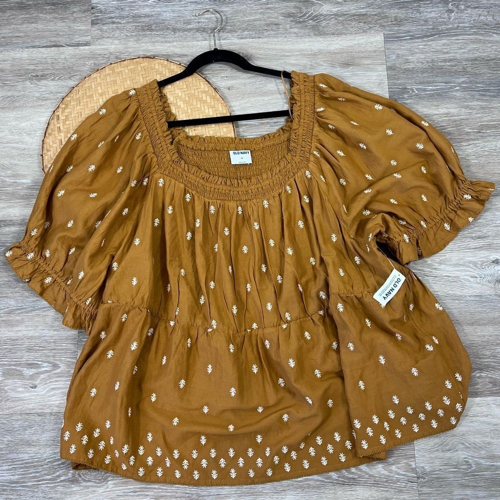 Nwt old‎ navy mustard yellow smocked embroidered puff sleeve blouse